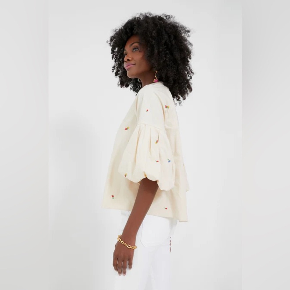 Hyacinth Tan Embroidered Blooms Blouse size L - Picture 3 of 8